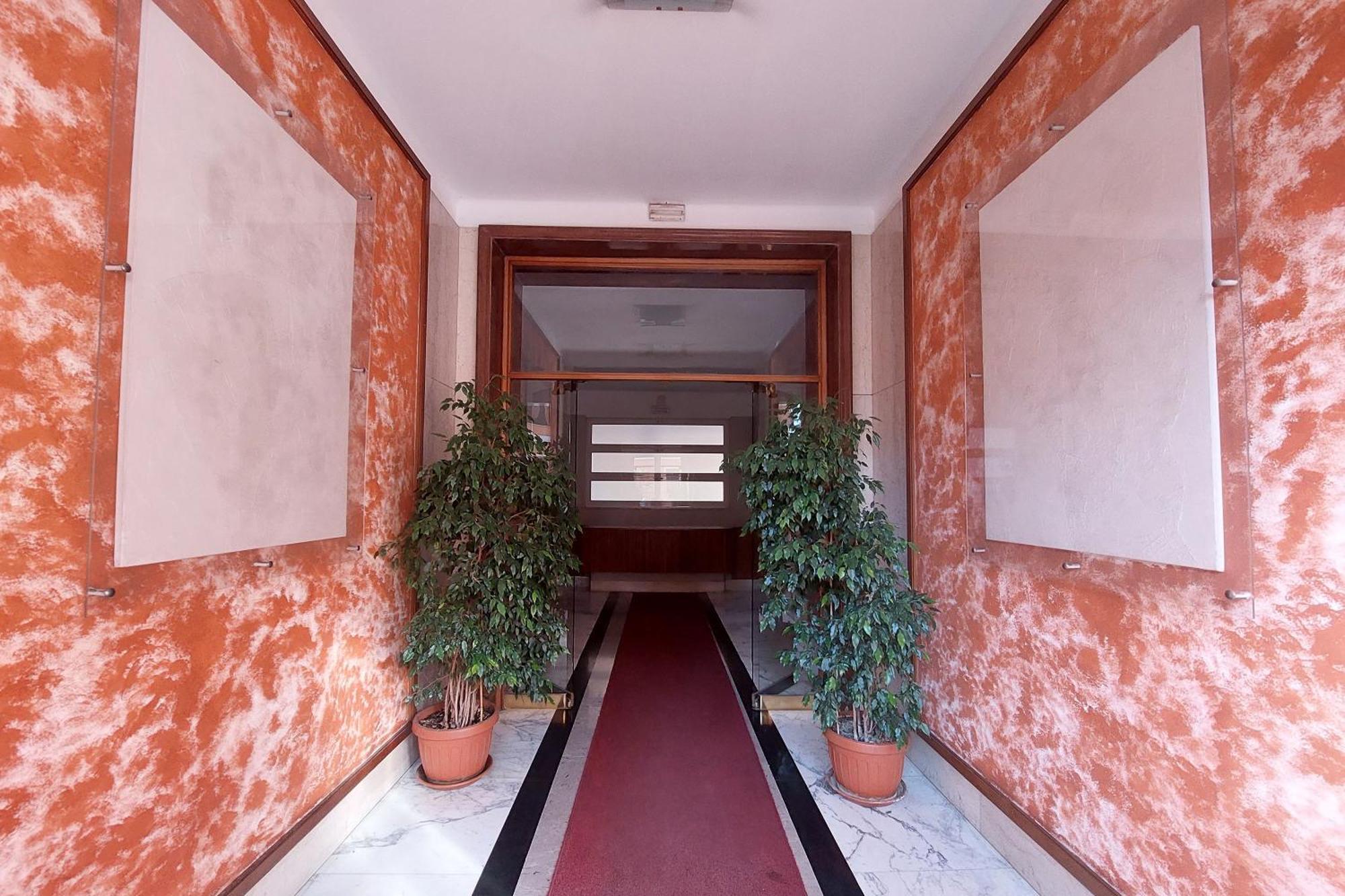 New With Terrace - 150m Metro A Roma