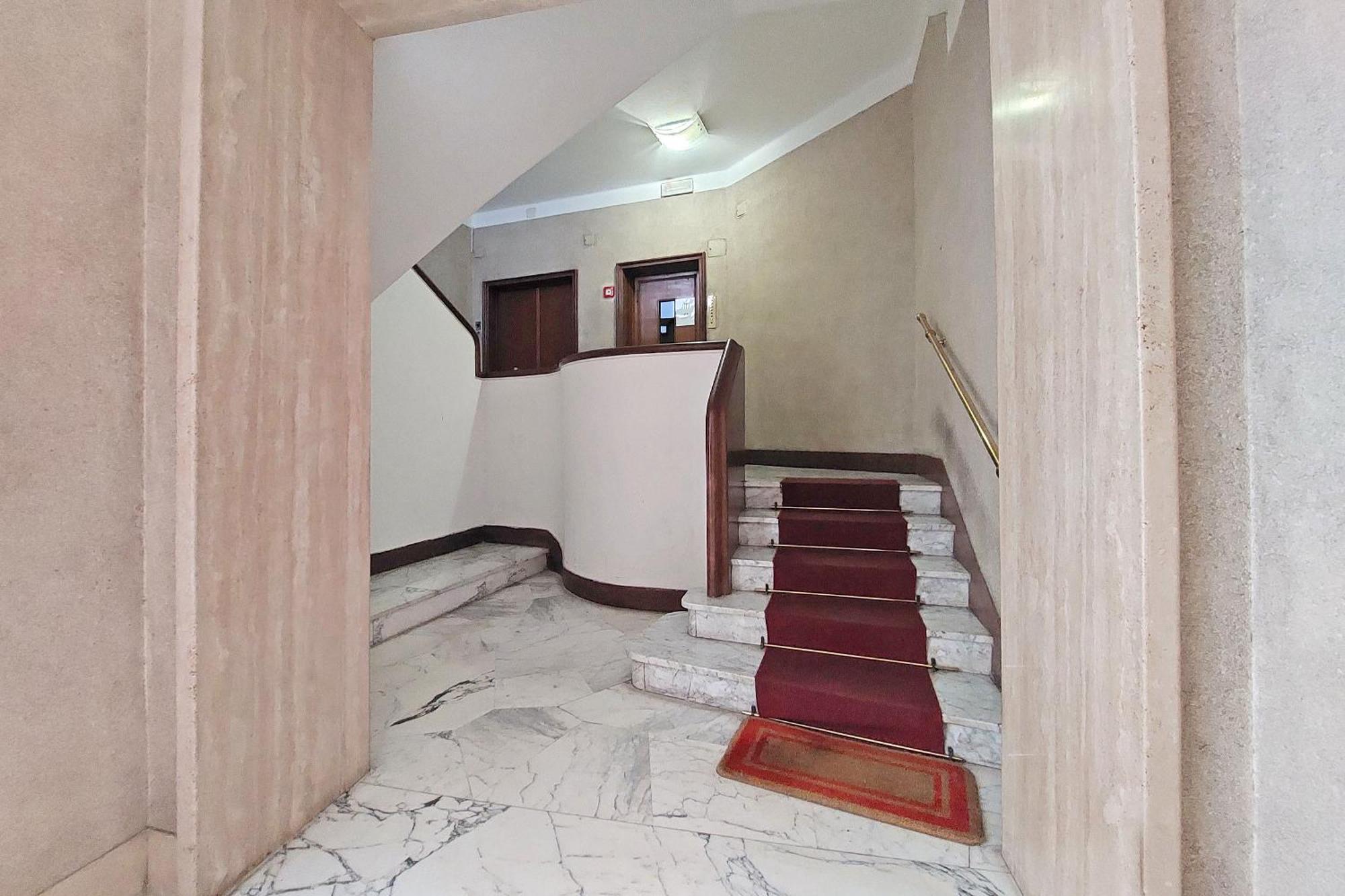 New With Terrace - 150m Metro A Apartamento