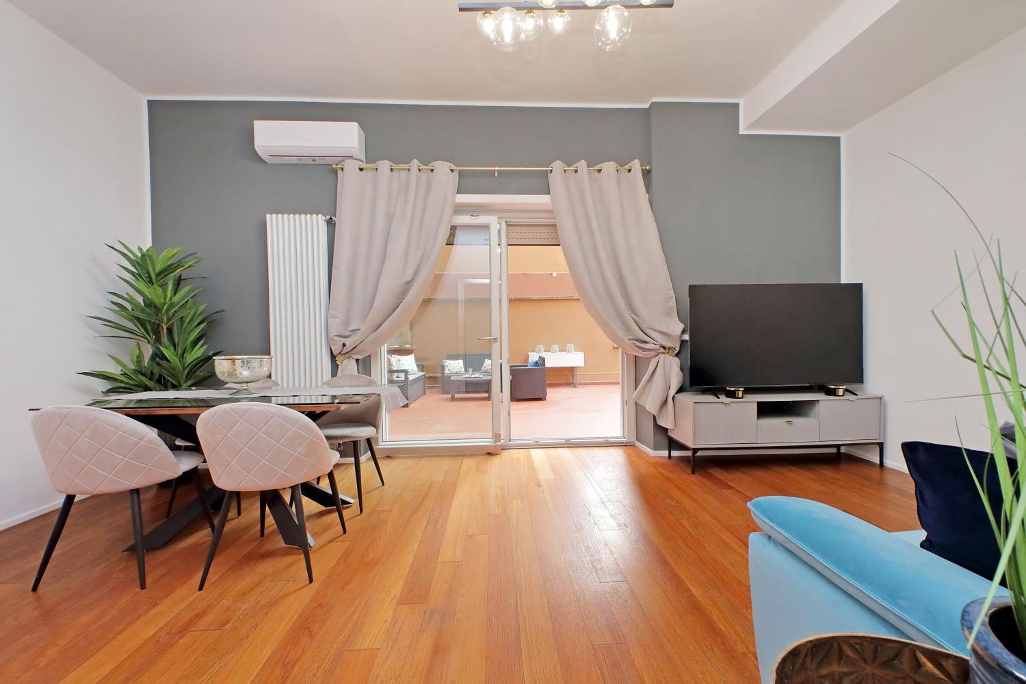 New With Terrace - 150m Metro A * Roma