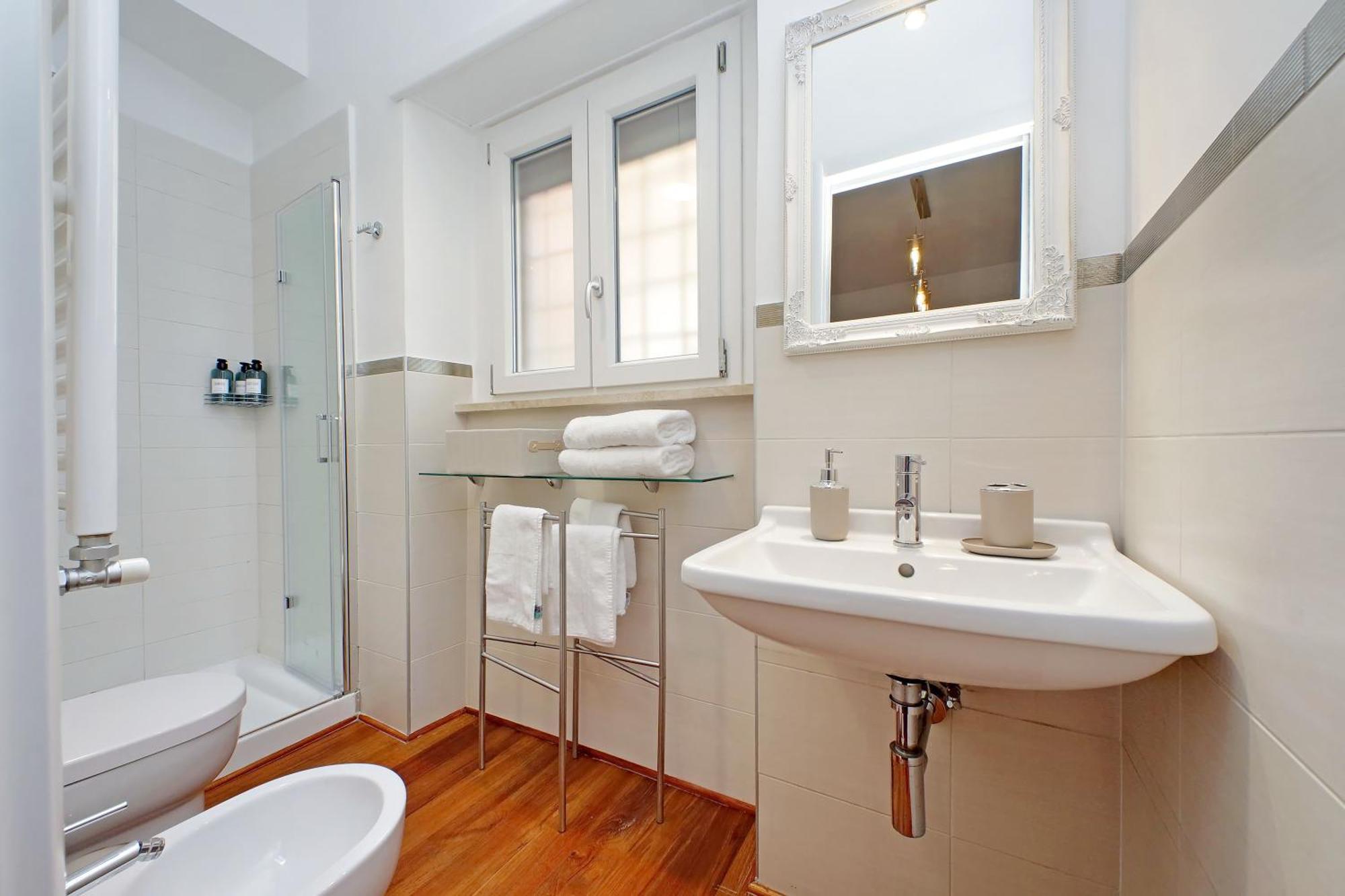 Apartamento New With Terrace - 150m Metro A Roma